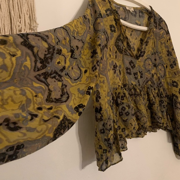 Aritzia Wilfred Silk Blouse - Picture 5 of 8